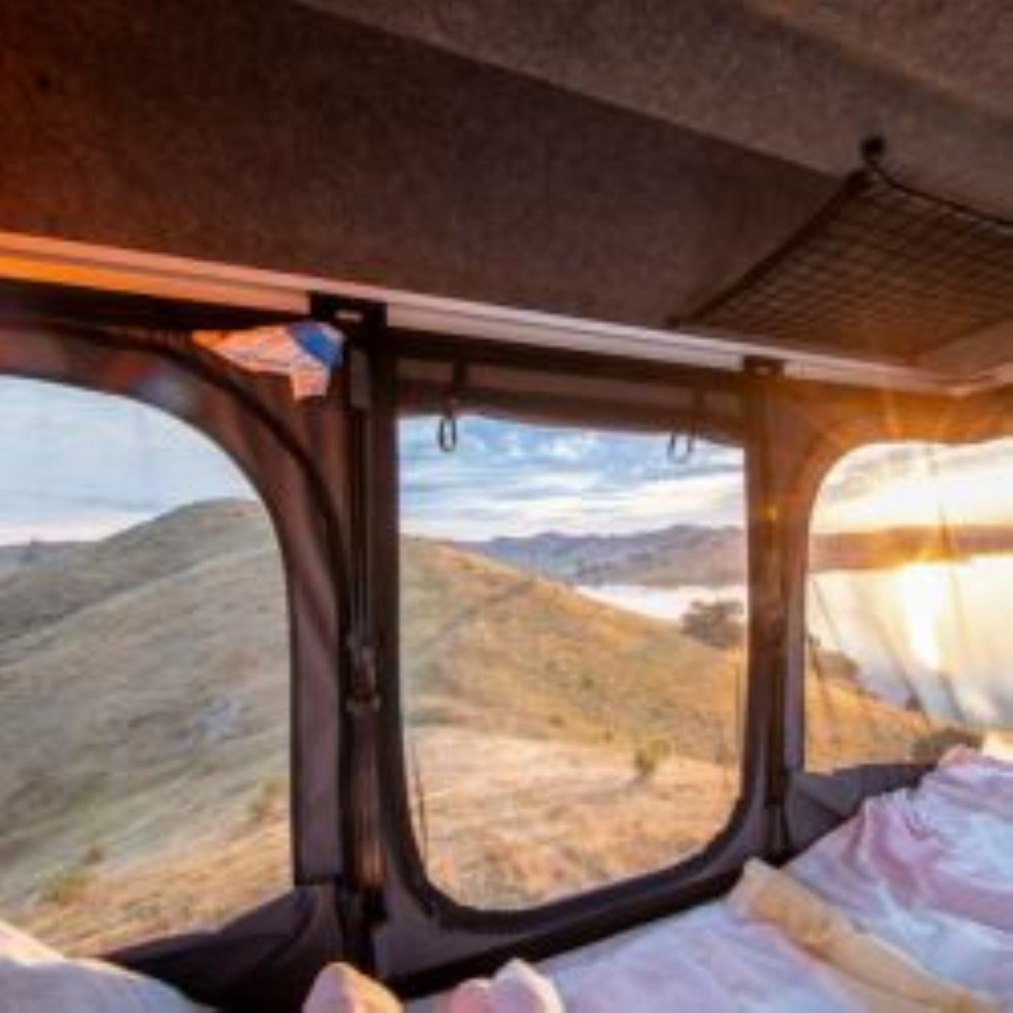 ARB Altitude Rooftop Tent Hard Shell Auto Operation