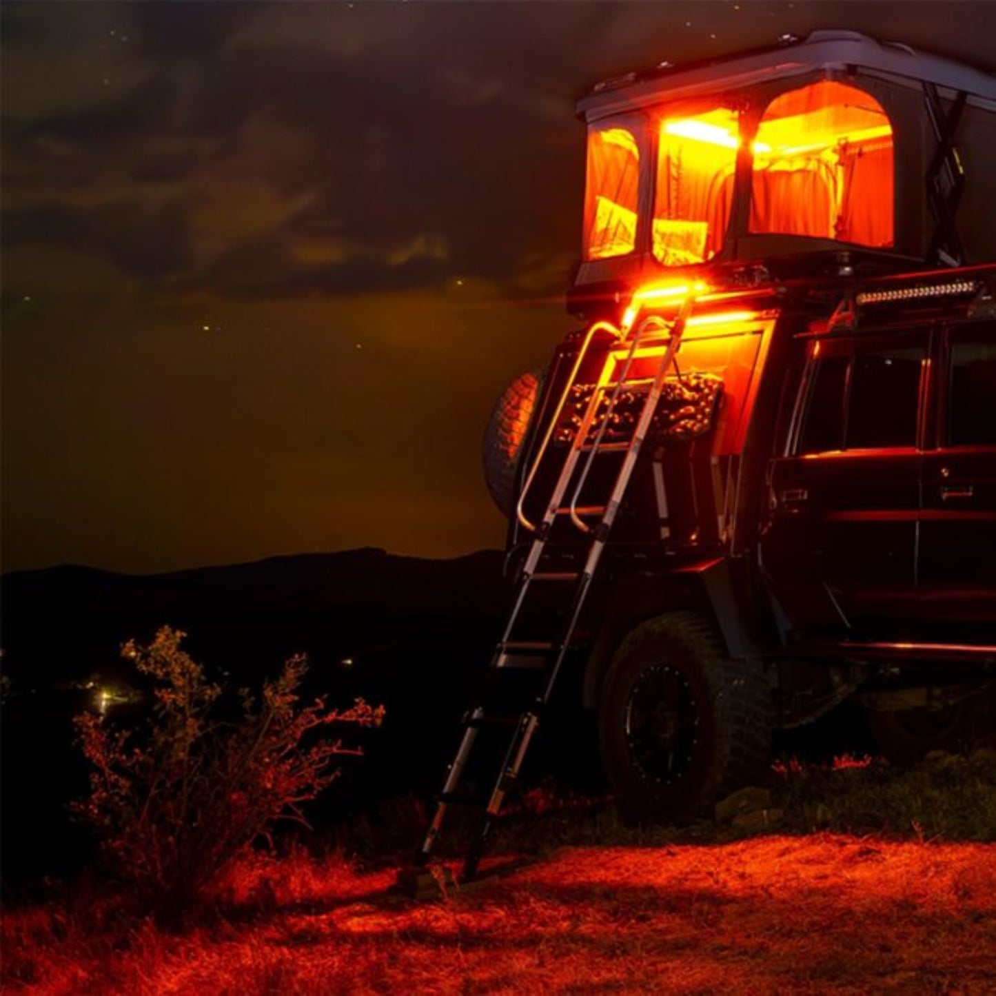 ARB Altitude Rooftop Tent Hard Shell Auto Operation