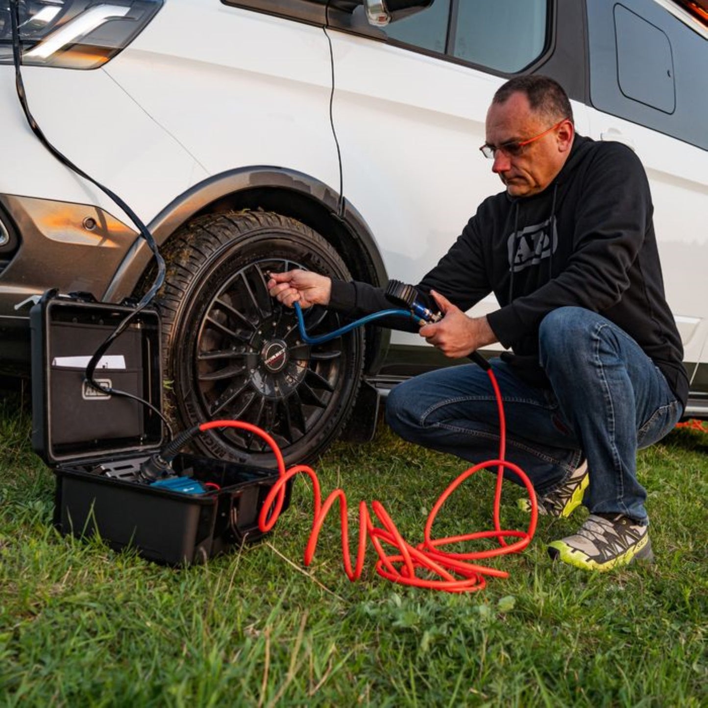 ARB Portable Brushed Twin Air Compressor 12V / 24V