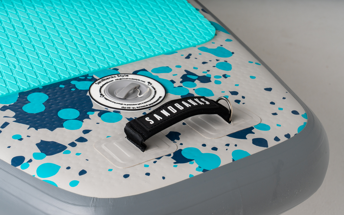 Ultimate Paddleboards 10'6'' x 32'' x 4.75'' iSUP Package